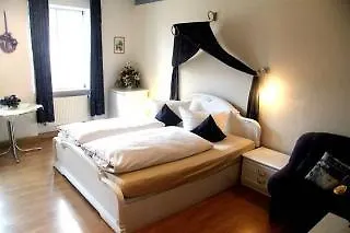 Gaestehaus Edith 3*