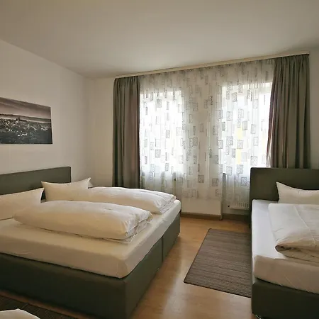 Gaestehaus Edith 3*